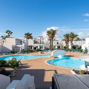 Homeforguest Con Terraza Y Piscina En Apartment Corralejo
